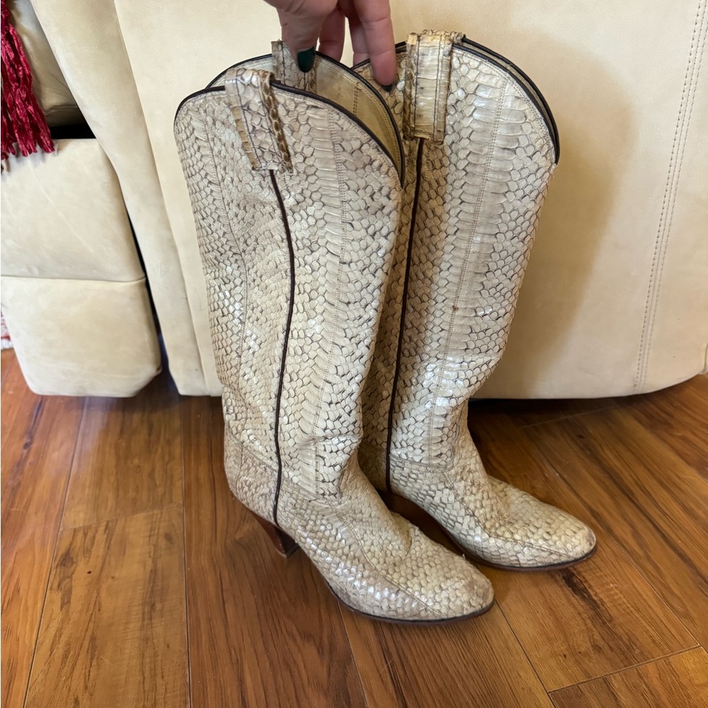 Vintage Tony lama snakeskin boots